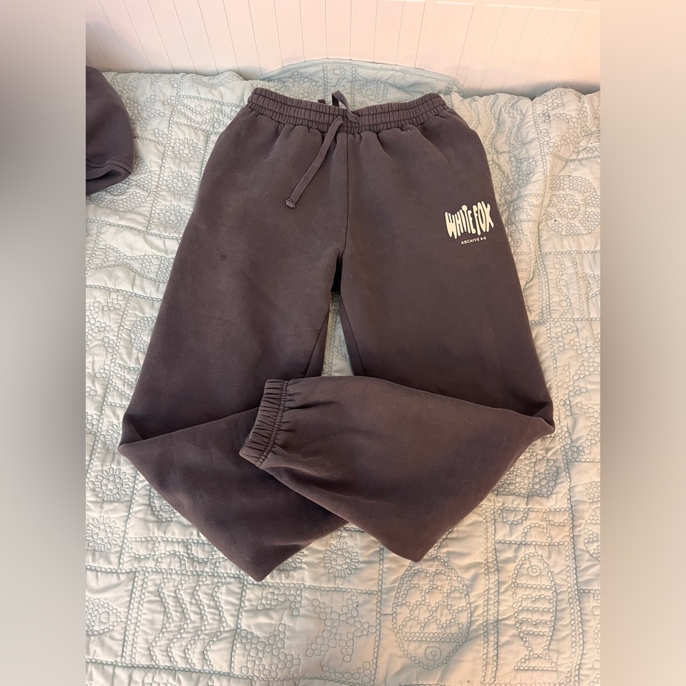 White fox sweatpants